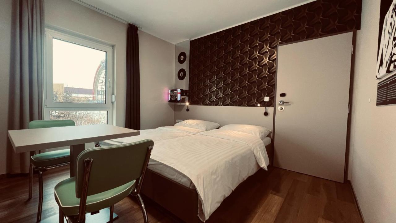 Jukebox Hotel Znojmo Extérieur photo