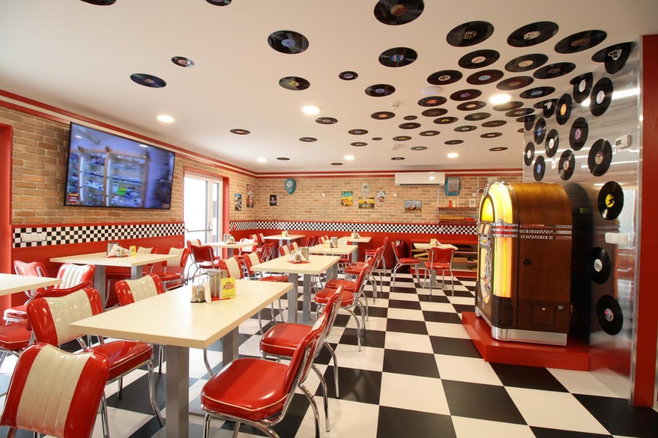 Jukebox Hotel Znojmo Extérieur photo
